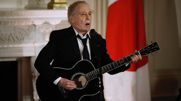 Paul Simon performs “Graceland” at White House State Dinner – Oxford ...
