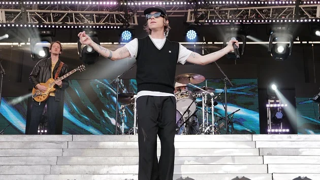 Watch Cage the Elephant, Korn, Djo & more on Lollapalooza livestream