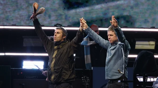 Oasis launches North American leg of reunion tour
