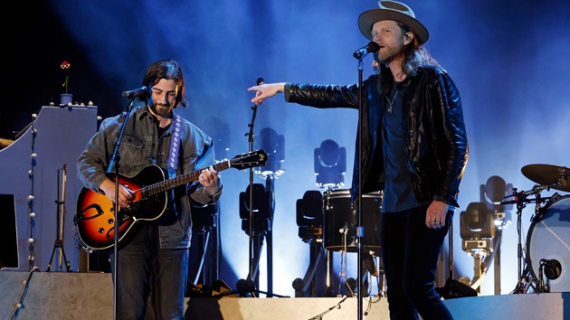 The Lumineers’ Wesley Schultz loves Noah Kahan’s ‘confessional lyrics’: ‘A lot of people don’t wanna go there’