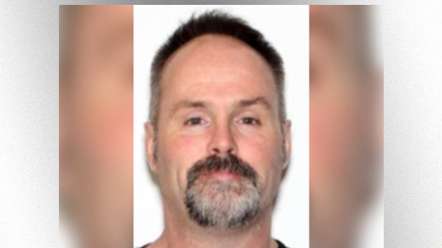 Manhunt underway in Adirondacks for homicide suspect after girlfriend was found dead in home: Police