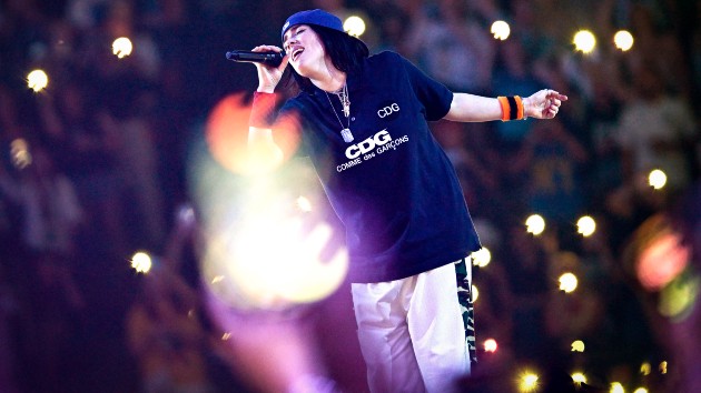 Fan who defended Billie Eilish receives gifts from singer