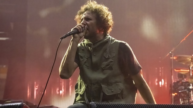 Watch Rage’s Zack de la Rocha, Pearl Jam’s Jeff Ament in new skateboarding music doc