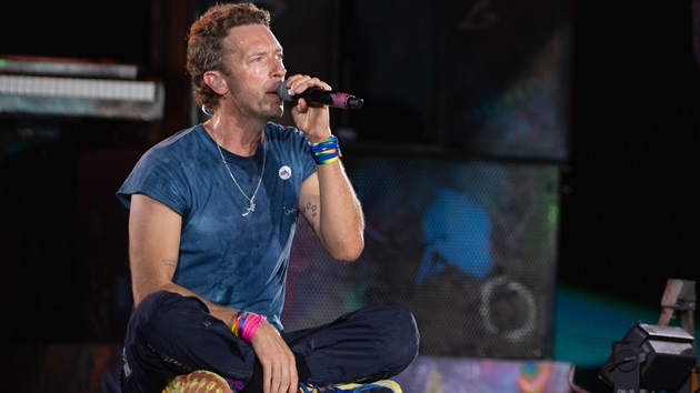 Woman at center of viral kiss cam moment at Coldplay concert breaks silence