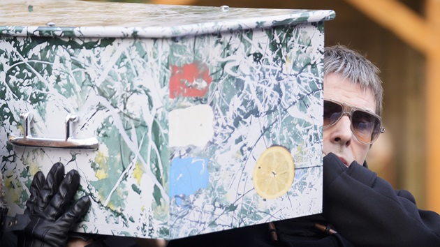 Liam Gallagher, Stone Roses members attend funeral for Gary ‘Mani’ Mounfield