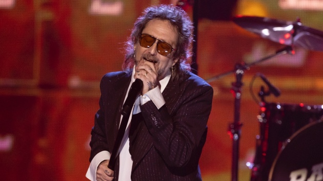 Chris Robinson teases new Black Crowes music in 2026