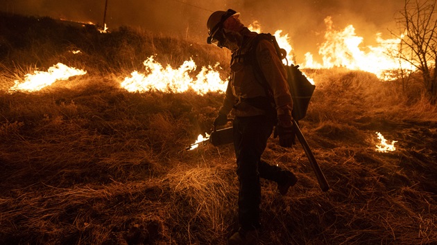 The US experienced nearly two dozen billion-dollar weather and climate disasters in 2025