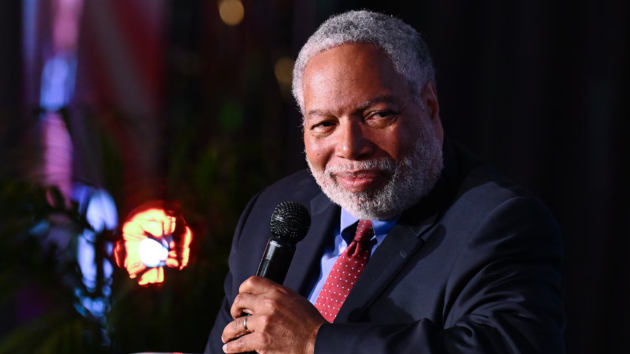 Smithsonian faces Tuesday deadline amid White House demand for review