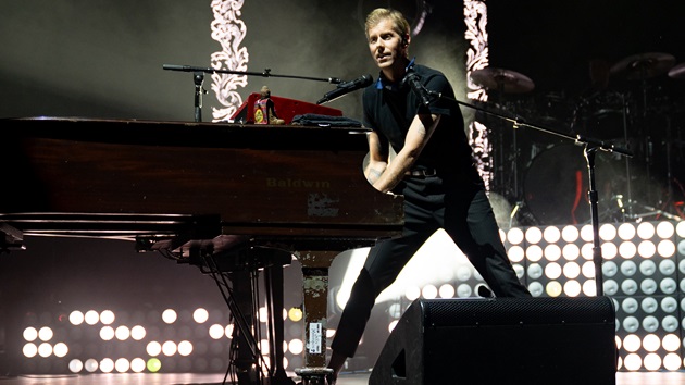 Andrew McMahon announces new Three Pianos concerts