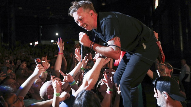 Rise Against spotlights fan community with The A.R.T. Project