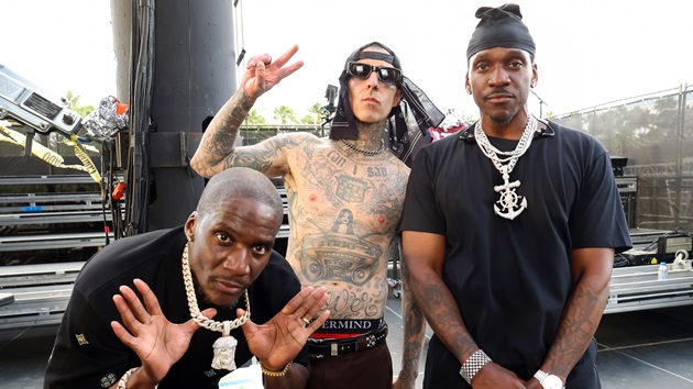 Watch Travis Barker drum with Clipse at Coachella