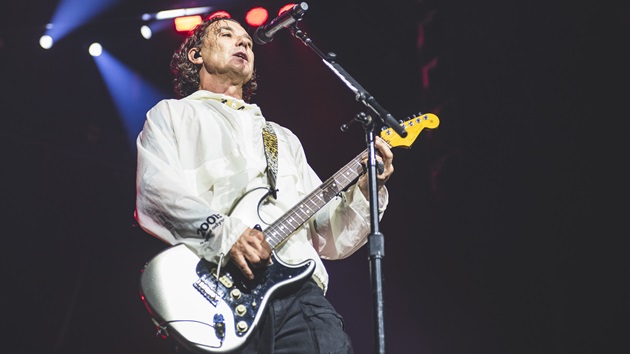 Breathe in, breathe out with Bush’s ﻿’Tiny Desk﻿’ performance