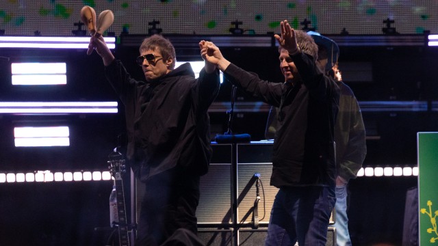 And after all, Oasis wins major tour of the year at ‘Pollstar’ Awards