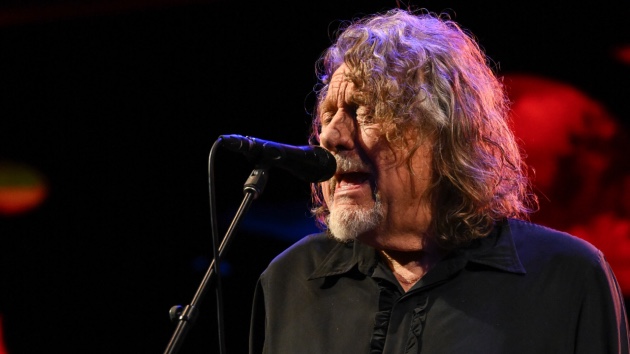 Robert Plant and Saving Grace perform ‘Ramble On’ for ‘The Late Show’