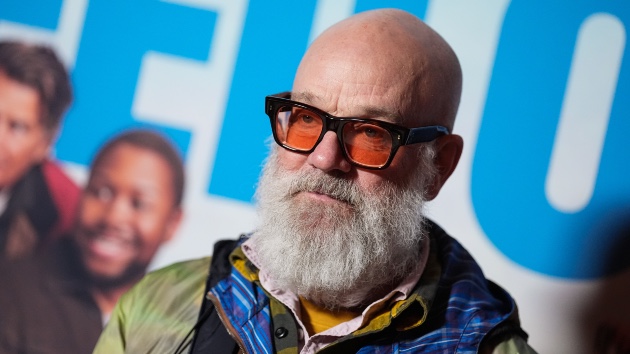 Michael Stipe & Andrew Watt perform ‘I Played the Fool’ on ‘Jimmy Kimmel Live!’