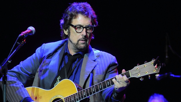 Stephen Bishop set for first live performance in 7 years