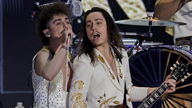 Greta Van Fleet announces new single, ‘Saw You Stand’