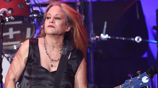 L7’s Jennifer Finch diagnosed with brain cancer