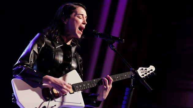 This ‘Los Ageless’ rocker stumped contestants on ‘﻿Jeopardy!’