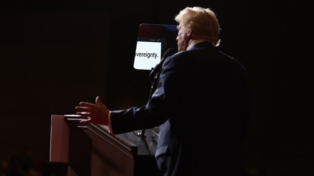 White House teleprompter operator made more than $100K betting on Trump’s speeches: Sources