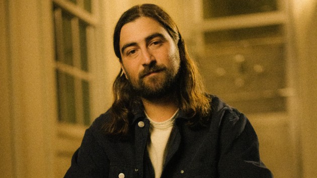 Noah Kahan is ‘always exercising’ his writing ‘muscle’ while on tour